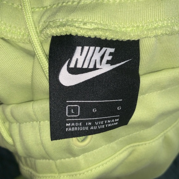 Nike Tech Pants - Picture 2 of 2